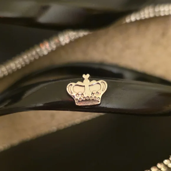 Juicy Couture Black Sandals with Rhinestone Bow - Picture 6 of 8